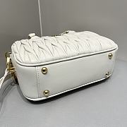 Miumiu White Matelassé Leather Medium Bag 24cm - 5