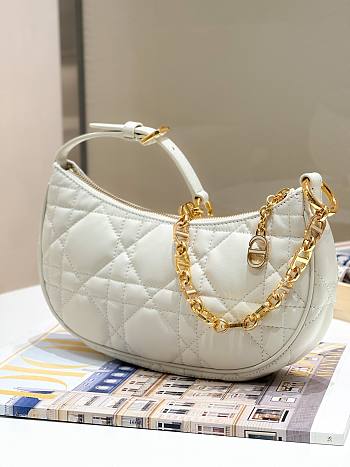 Dior Lounge Bag In White Leather - 26x5.5x15cm