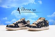 Travis Scott x Nike SB Dunk Low - 1