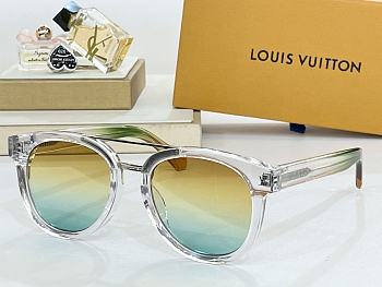 Louis Vuitton Round Glasses