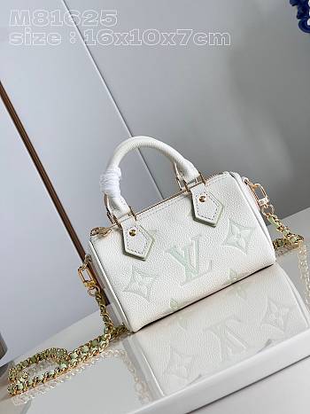 Louis Vuitton White Mini Speedy Bandouliere Bag - 16x10x7cm