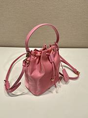 Prada Re-Edition 1978 Bag In Begonia Pink - 19.5x15.5x10cm - 3