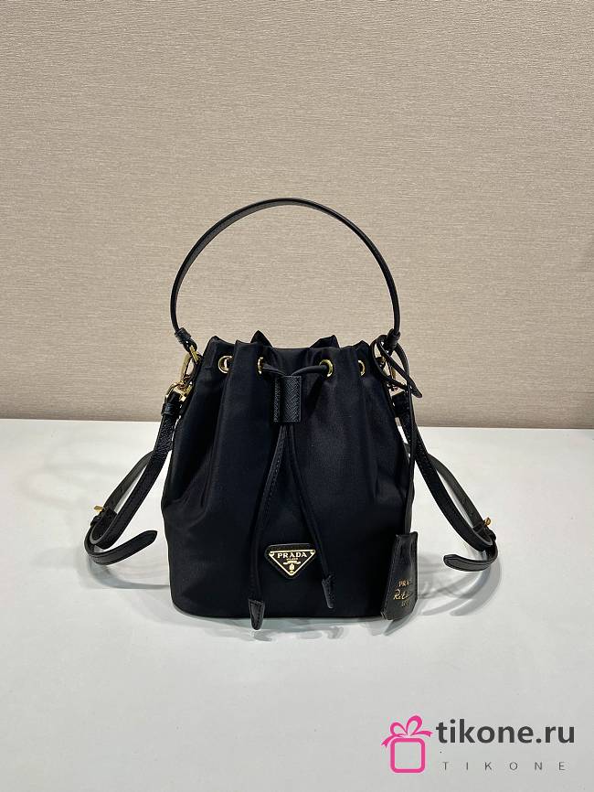 Prada Re-Edition 1978 Bag In Black - 19.5x15.5x10cm - 1