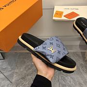 Louis Vuitton Monogram Blue Grey Puffer Slippers - 2