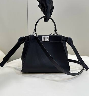 Fendi Tote Bag Leer In Black - 23x11x18cm