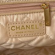 Chanel 22 White Lambskin Leather Handbag 35cm - 2