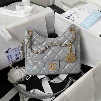 Chanel Hobo Grey Lambskin Handbag - 17×19×6cm