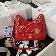 Chanel Hobo Red Lambskin Handbag - 17×19×6cm - 1