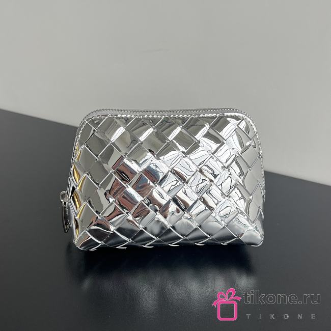 Bottega Veneta Silver Pouch - 16.5x10.5x9cm - 1