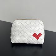 Bottega Veneta Heart White Pouch - 16.5x10.5x9cm - 1