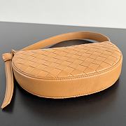 Bottega Veneta Sunrise Half Moon Bag In Brown - 23x15x4cm - 2