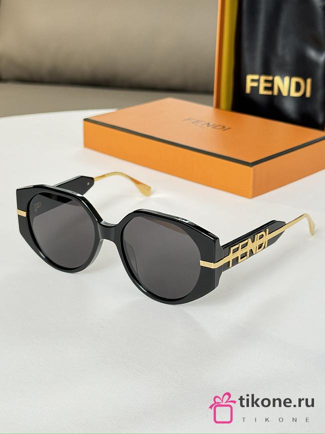 Fendi Logo Black Sunglasses - 1
