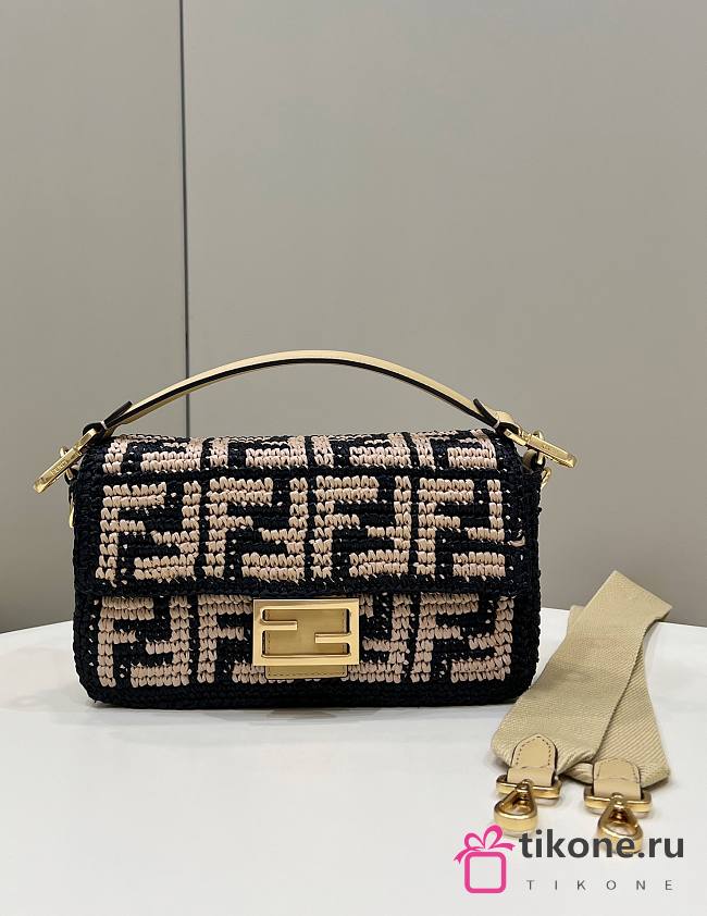 Fendi Raffia Baguette Natural Black Paglia - 27x15x6cm - 1