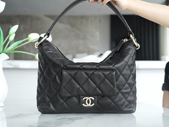 Chanel Small Maxi Hobo Black Lambskin Bag - 22.5x28x13cm