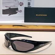 Balenciaga Wrap Around Frame Sunglasses - 5
