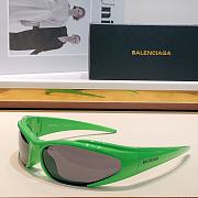 Balenciaga Wrap Around Frame Sunglasses - 4