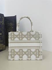 Dior White and Gold-Tone Macrocannage Embroidery Tote - 26x22x8cm - 4