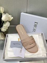 Dior SS24 Pink Slippers - 2