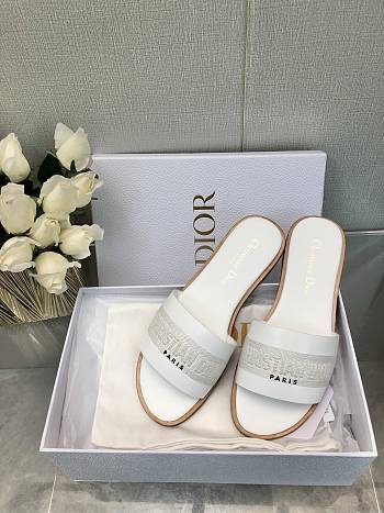 Dior SS24 White Slippers