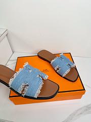 Hermes Oran 2024 In Blue Slippers - 5