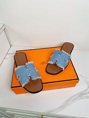 Hermes Oran 2024 In Blue Slippers - 2