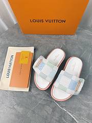 LV Pool Pillow Flat Comfort Mule Bleu Clair  - 5