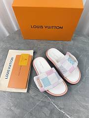 LV Pool Pillow Flat Comfort Mule Rose Clair - 5