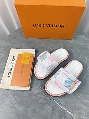 LV Pool Pillow Flat Comfort Mule Rose Clair - 3