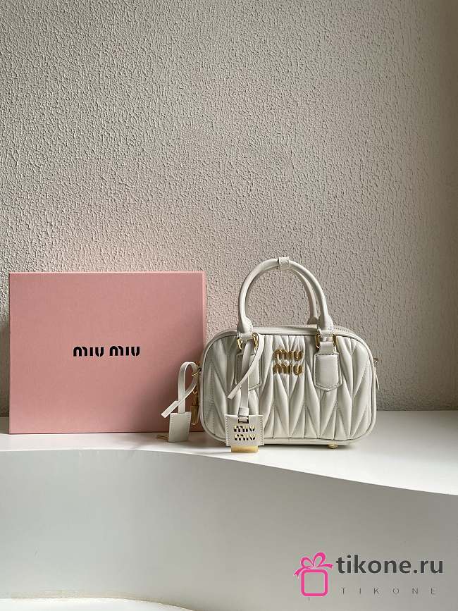 Miumiu White Matelassé Leather Small Bag 20cm - 1