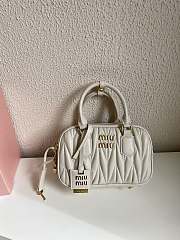 Miumiu White Matelassé Leather Small Bag 20cm - 5