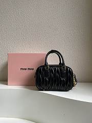 Miumiu Black Matelassé Leather Small Bag 20cm - 5