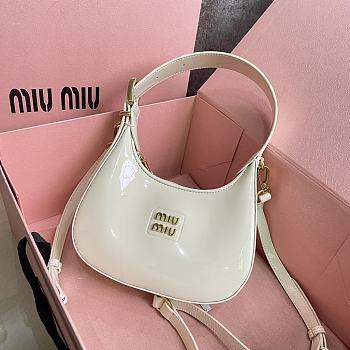 Miumiu White Patent Leather Hobo Bag - 20x17x6cm