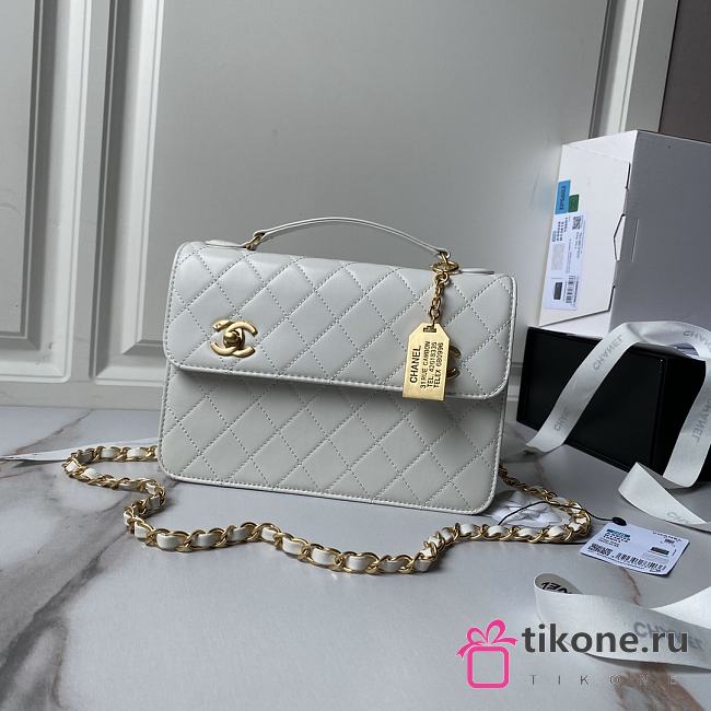 Chanel Vintage White n Gold Double CC Turn Lock Bag - 23x16cm - 1