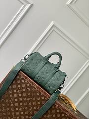 Louis Vuitton M24432 Keepall In Vertfonce - 25x15x11cm - 2