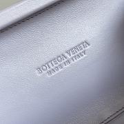 Bottega Veneta White Knot Minaudiere - 20.5x6x12.5cm - 2