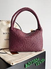 Bottega Veneta Tosca Burgundy Shoulder Bag - 27x18x9cm - 2