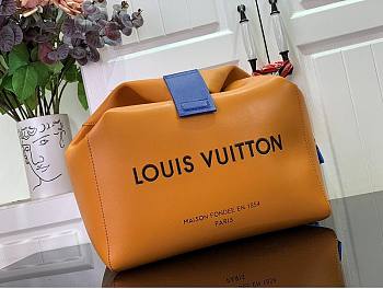 Louis Vuitton Sandwich Bag Safran - 30x27x17cm
