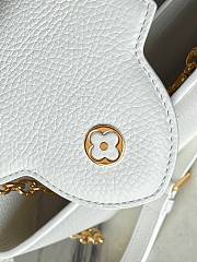 Louis Vuitton M22512 Capucines White Taurilon - 27x18x9cm - 2