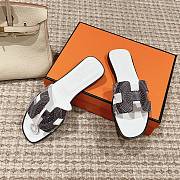 Hermes Black & White Slippers - 3