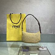 Fendi Small Croissant Hobo Bag In Woven Straw Beige 29cm - 4