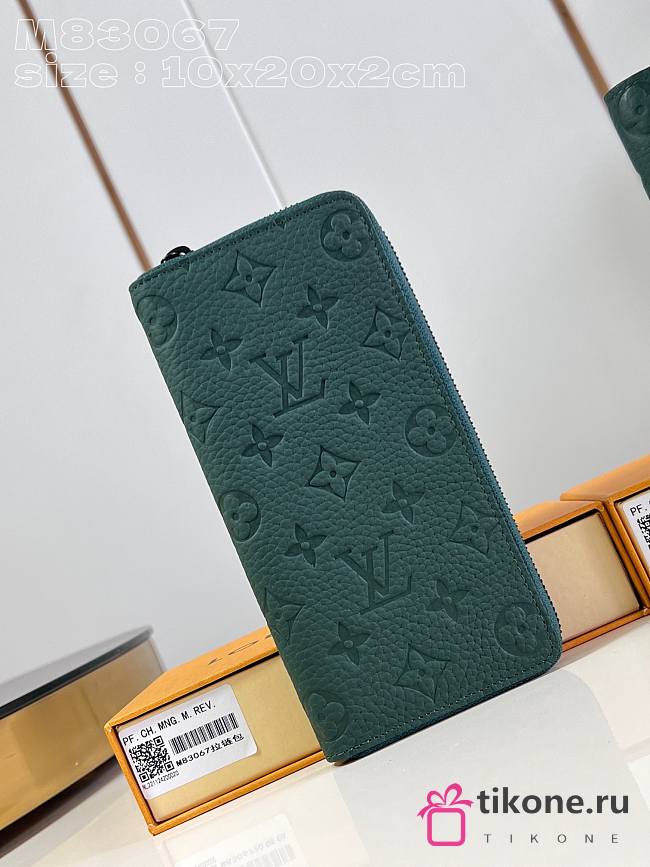 Louis Vuitton M83067 Green Taurillon Zippy Wallet - 10x20x2cm - 1