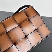 Bottega Veneta Medium Cassette Brown Leather Bag - 23x15x5cm - 3