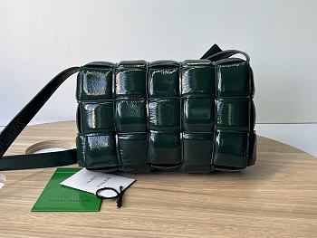 Bottega Veneta Small Green Padded Bag - 26x18x8cm