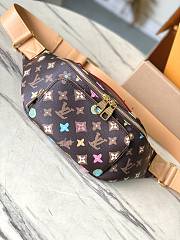 Louis Vuitton M24858 Rush Black Bumbag - 30x15x8cm - 5