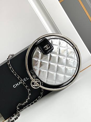 Chanel Metallic Calfskin Quilted Round Bracelet Clutch - 18x18x4cm