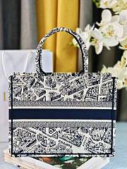 Dior Book Tote Bag Medium Plan de Paris embroidery - 36.5x27x16.5cm - 5