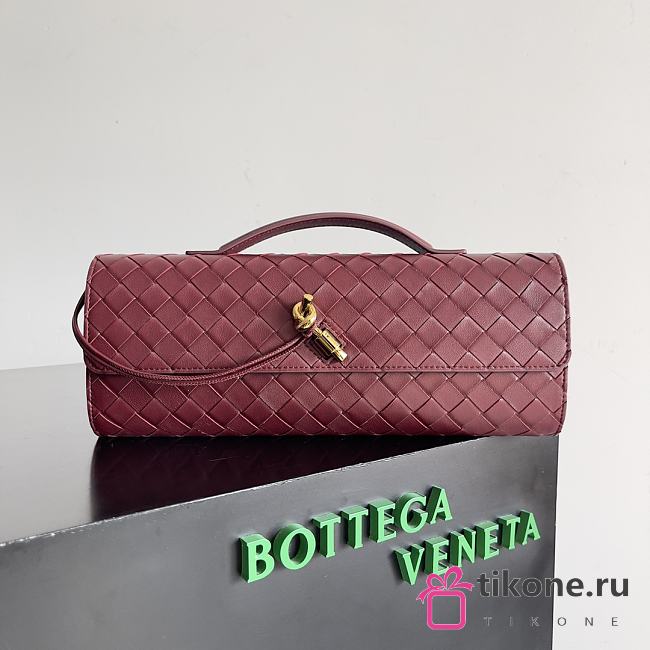 Bottega Veneta Andiamo Clutch Bag In Red - 31x13x3cm - 1