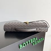 Bottega Veneta Andiamo Clutch Bag In Fondant - 31x13x3cm - 3