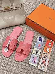 Hermes Slippers Pink Lizard - 3