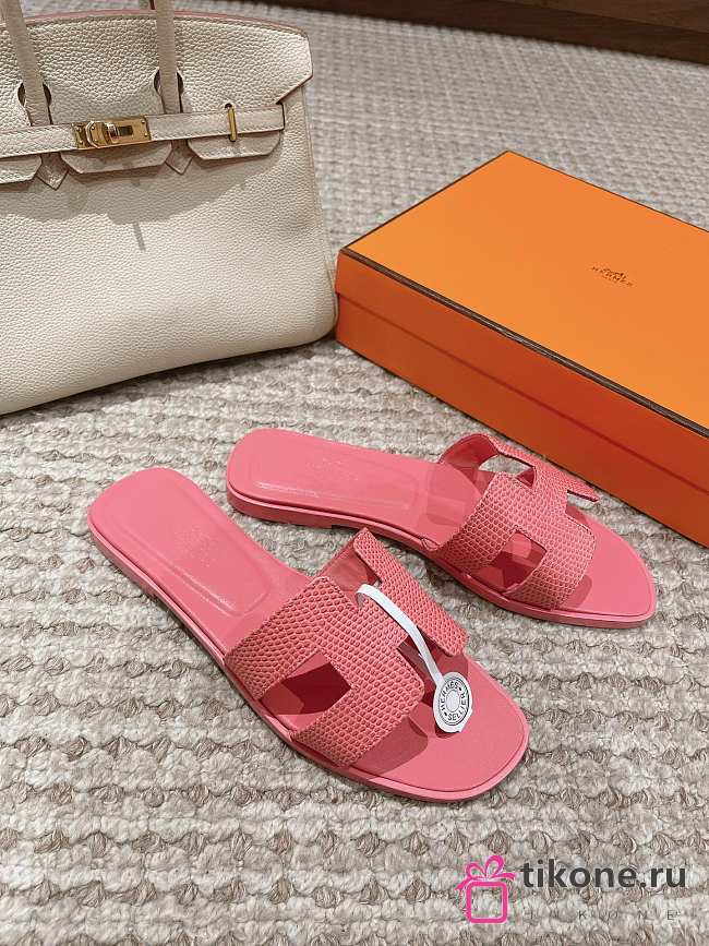 Hermes Slippers Pink Lizard 02 - 1